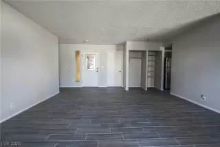 Photo #4: 2165170 Listing