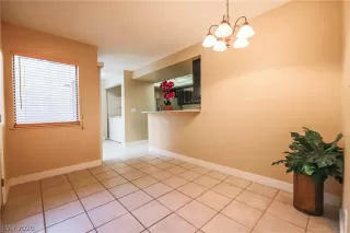 Photo #6: 2165171 Listing