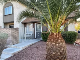 Photo #1: 2165172 Listing 