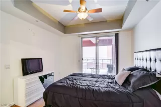 Photo #1: 2165222 Listing