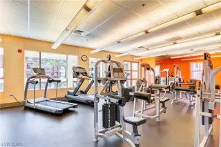 Photo #3: 2165222 Listing