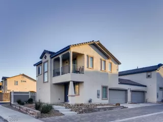 Photo #1: 2165247 Listing 