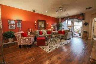 Photo #6: 2165264 Listing