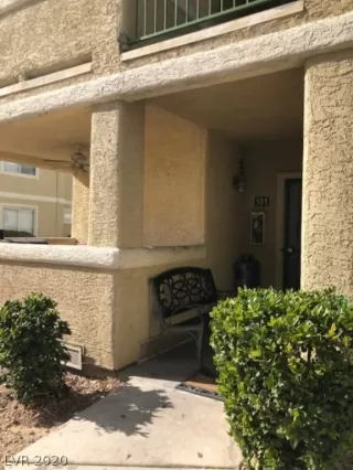 Photo #1: 2165265 Listing