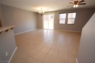 Photo #3: 2165274 Listing 