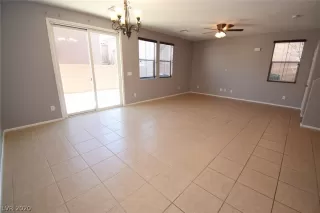 Photo #5: 2165274 Listing 