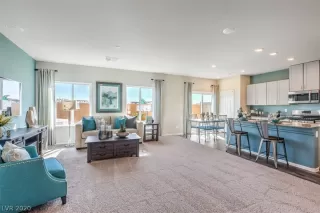 Photo #4: 2165314 Listing 