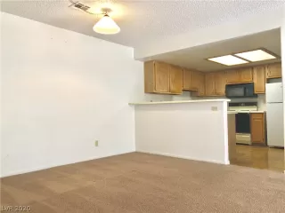 Photo #3: 2165338 Listing