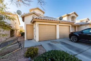 Photo #1: 2165345 Listing