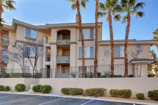 Photo #2: 2165374 Listing 