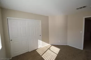 Photo #4: 2165378 Listing 