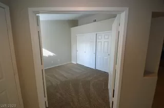 Photo #5: 2165378 Listing 