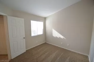 Photo #6: 2165378 Listing 