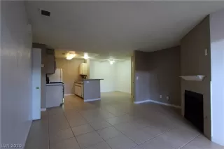 Photo #6: 2165417 Listing