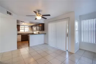 Photo #2: 2165422 Listing