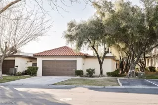 Photo #1: 2165496 Listing 