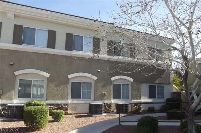 MLS: 2165499 Condo For Sale