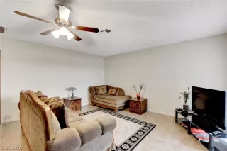 Photo #1: 2165527 Listing 