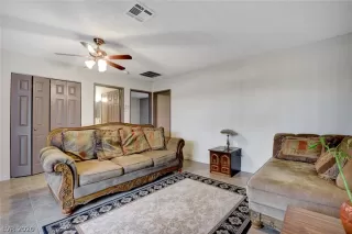 Photo #2: 2165527 Listing 