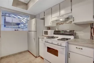 Photo #5: 2165527 Listing 