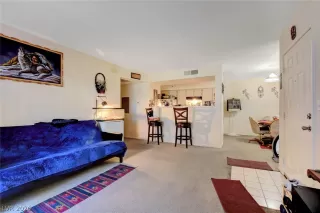 Photo #5: 2165544 Listing 