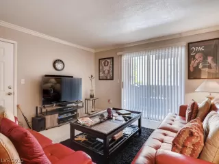 Photo #1: 2165551 Listing 