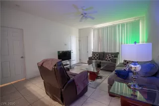 Photo #4: 2165554 Listing