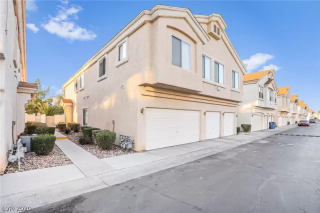 MLS: 2165596 Condo For Sale