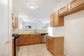 Photo #6: 2165596 Listing 