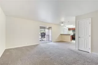 Photo #2: 2165621 Listing 