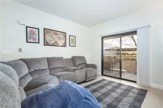 Photo #1: 2165649 Listing 