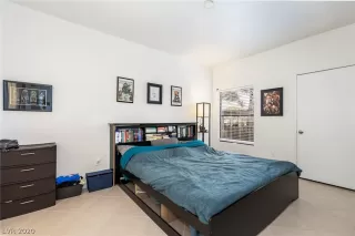 Photo #6: 2165649 Listing 