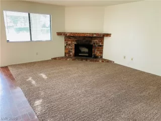 Photo #4: 2165701 Listing 