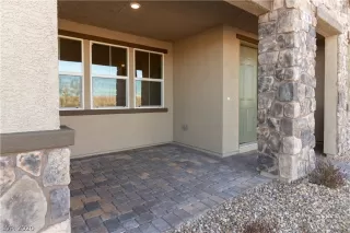 Photo #2: 2165734 Listing