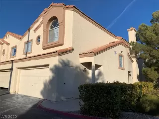 Photo #1: 2165757 Listing