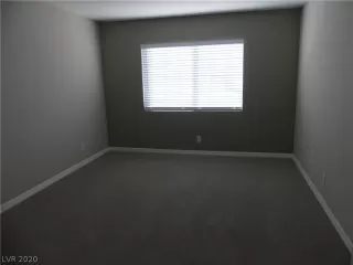 Photo #6: 2165776 Listing