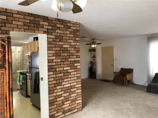 Photo #2: 2165787 Listing