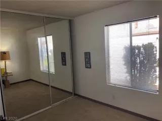 Photo #4: 2165787 Listing