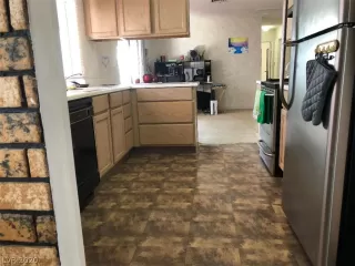 Photo #6: 2165787 Listing