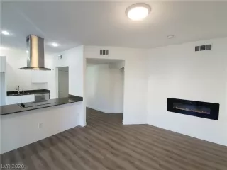 Photo #3: 2165799 Listing 