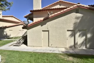 Photo #1: 2165803 Listing 