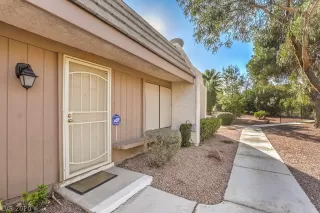 Photo #3: 2165825 Listing