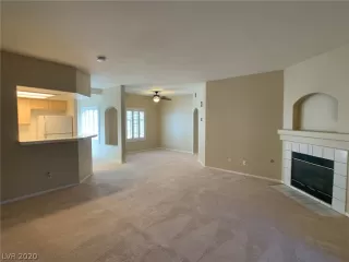 Photo #5: 2165840 Listing 