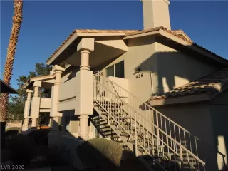 Photo #4: 2165935 Listing 