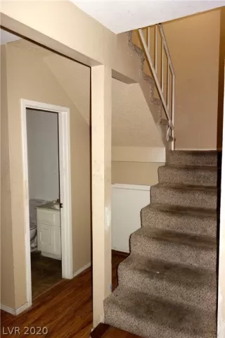 Photo #5: 2166024 Listing 