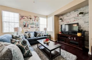 Photo #2: 2166139 Listing