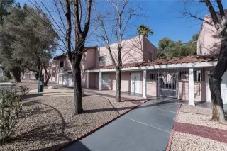 Photo #1: 2166149 Listing