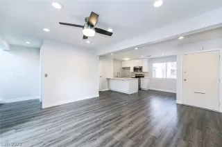 Photo #2: 2166149 Listing