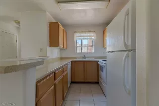 Photo #4: 2166200 Listing 