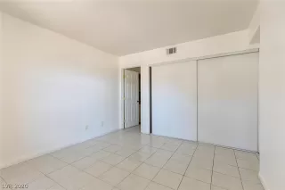 Photo #6: 2166200 Listing 